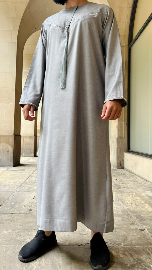 SUNAN - Emirati Style Thobe Sharp Grey