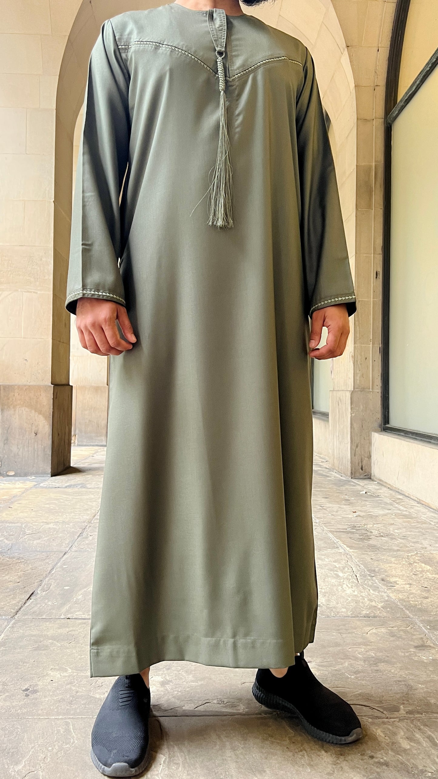 SUNAN - Emirati Style Thobe Olive